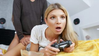 ExxxtraSmall – Gina Gerson – Gamer Girl Focus