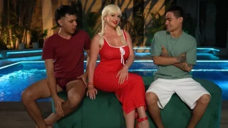 Emily Thorne – Comforting The Sexy Stepmom