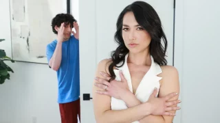Isabel Love – Stepmom Likes When I Watch